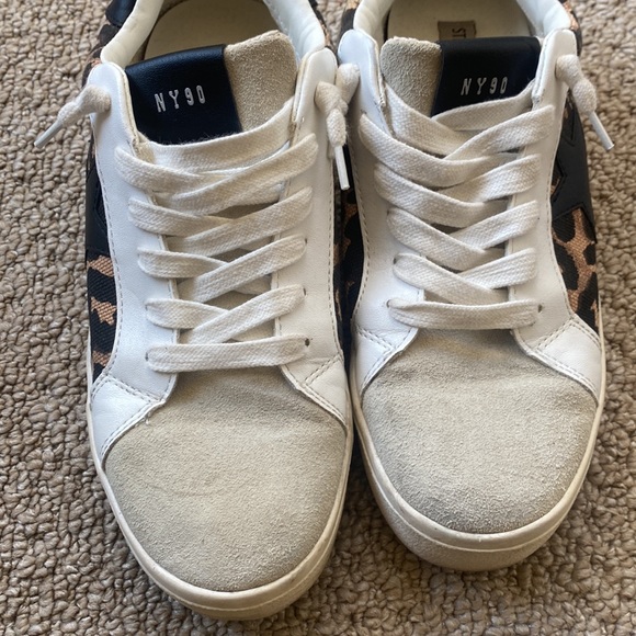 Steve Madden Leopard Print Star Sneakers. Size 8 - Picture 6 of 13